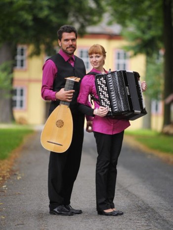 Wenn Lautensaiten schwingen und Akkordeon zaubert...