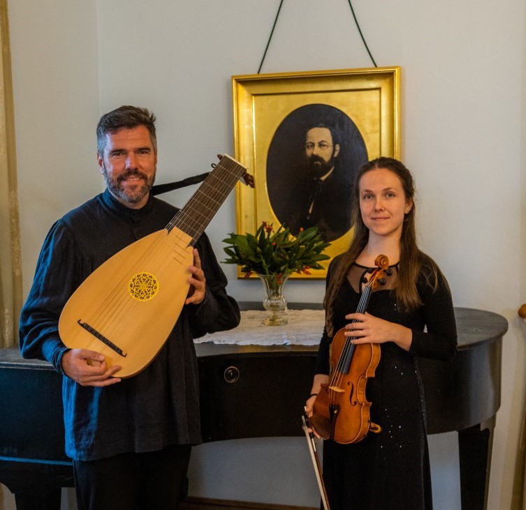 VIOLIN & LUTE – Enchanting Harmony